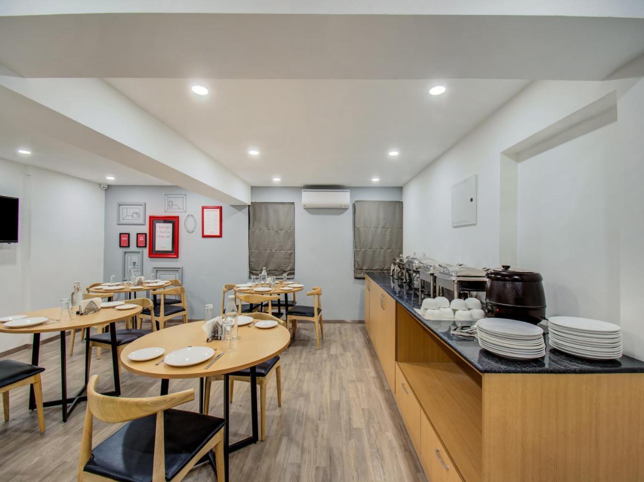 Oyo Townhouse 66 Nagpur Station Ca Road Hotel ภายนอก รูปภาพ