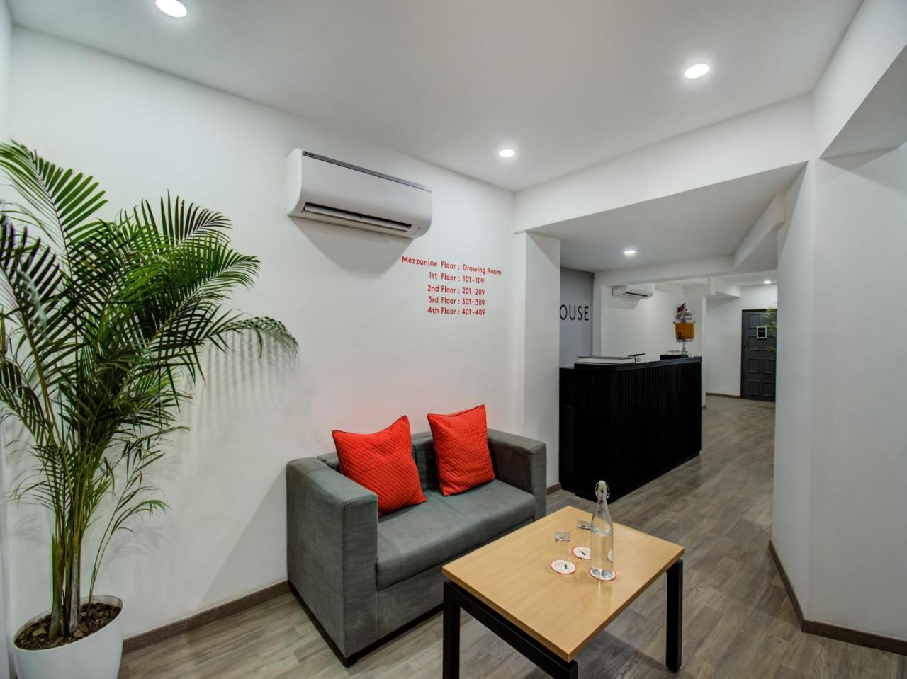 Oyo Townhouse 66 Nagpur Station Ca Road Hotel ภายนอก รูปภาพ