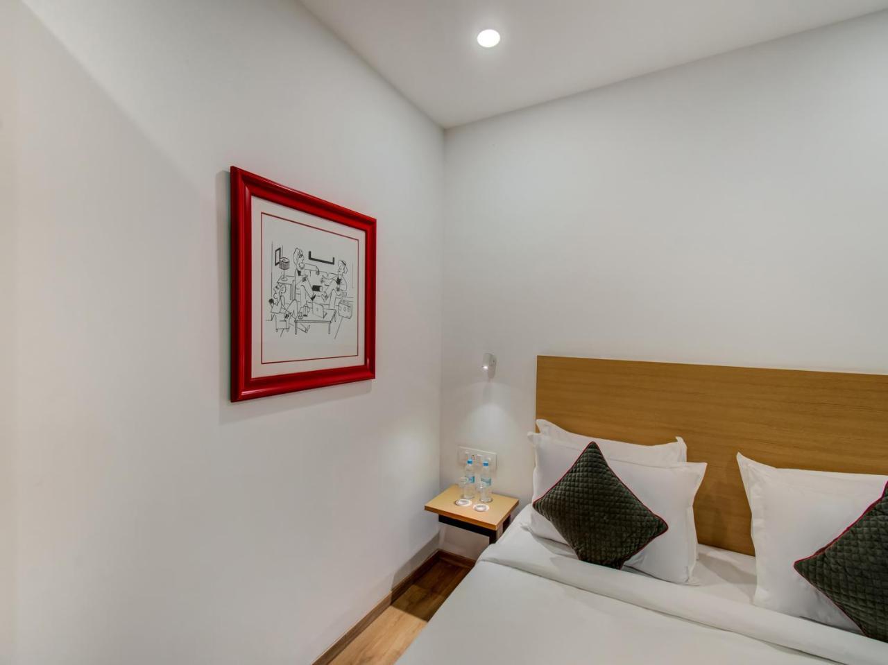 Oyo Townhouse 66 Nagpur Station Ca Road Hotel ภายนอก รูปภาพ