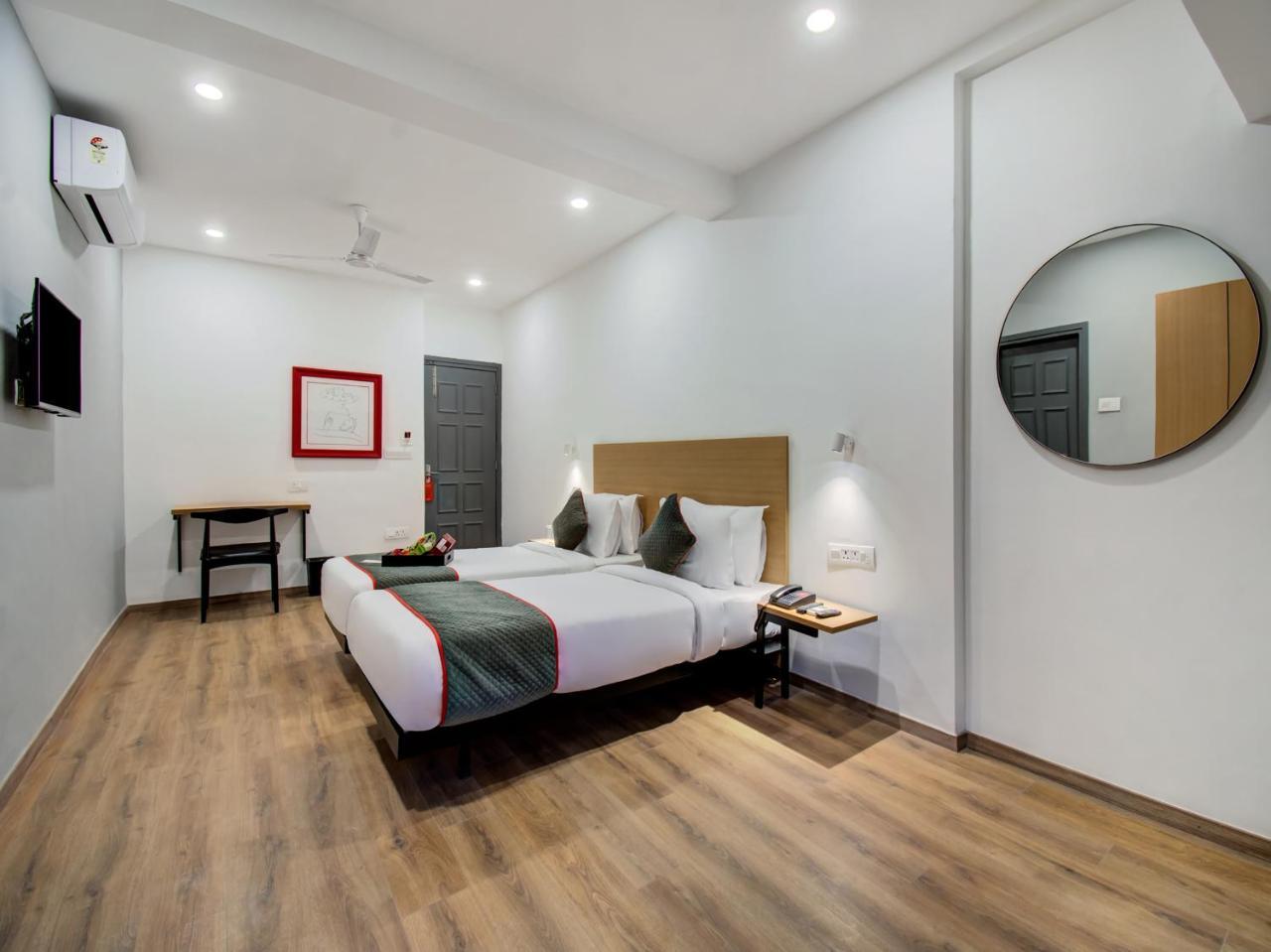 Oyo Townhouse 66 Nagpur Station Ca Road Hotel ภายนอก รูปภาพ