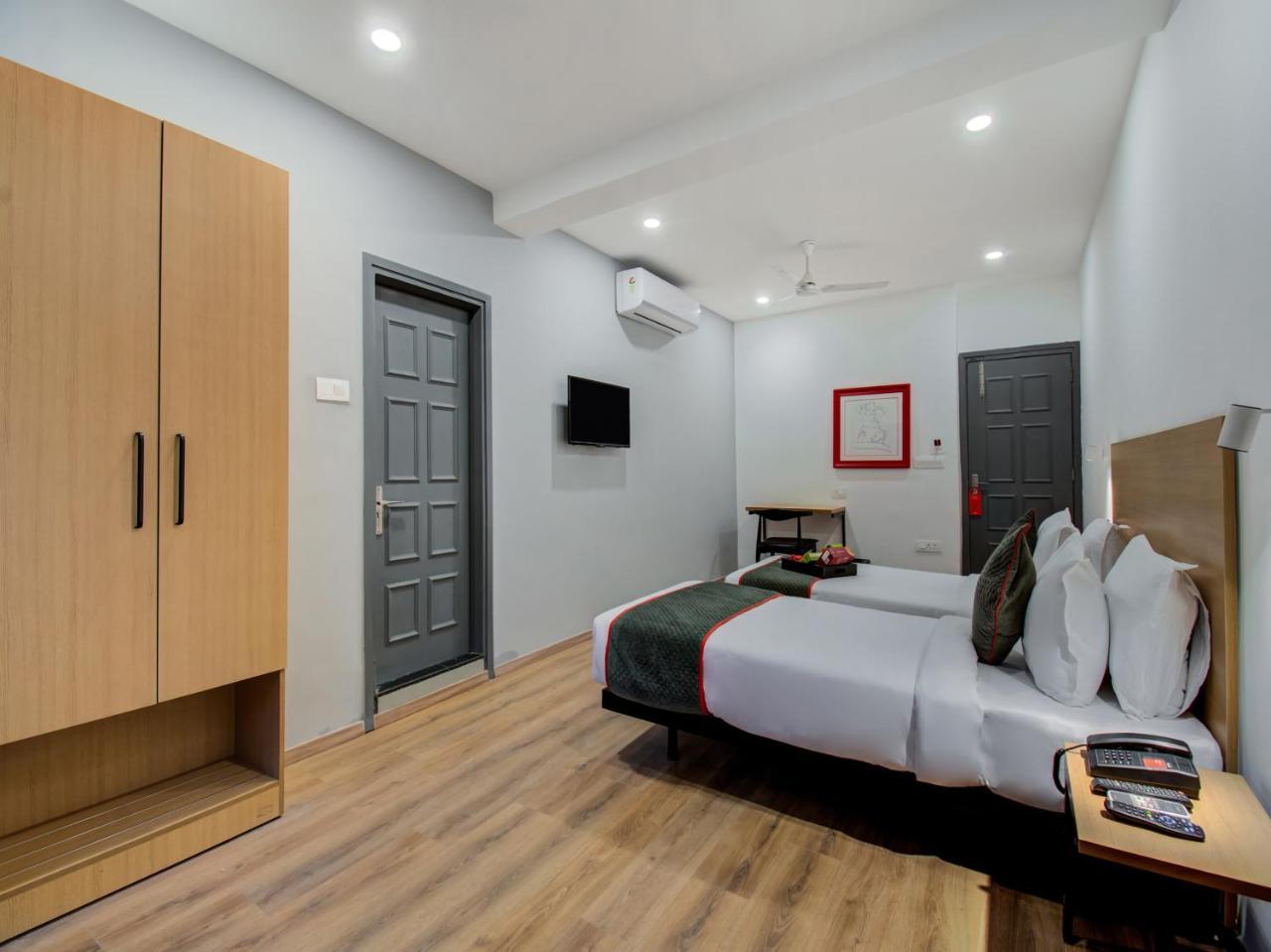 Oyo Townhouse 66 Nagpur Station Ca Road Hotel ภายนอก รูปภาพ