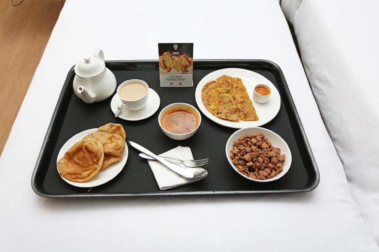 Oyo Townhouse 66 Nagpur Station Ca Road Hotel ภายนอก รูปภาพ